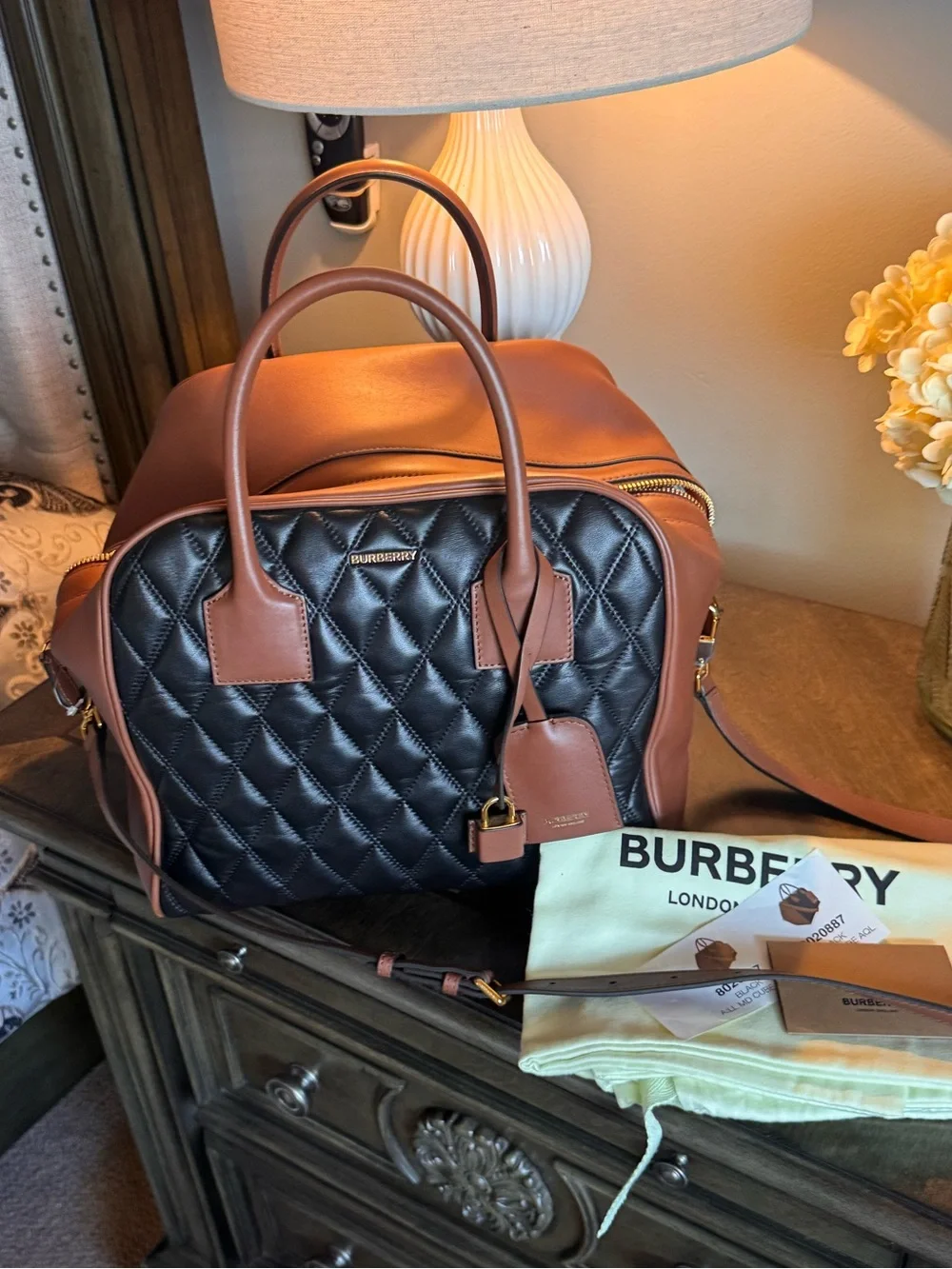 Burberry cube Leather Satchel !